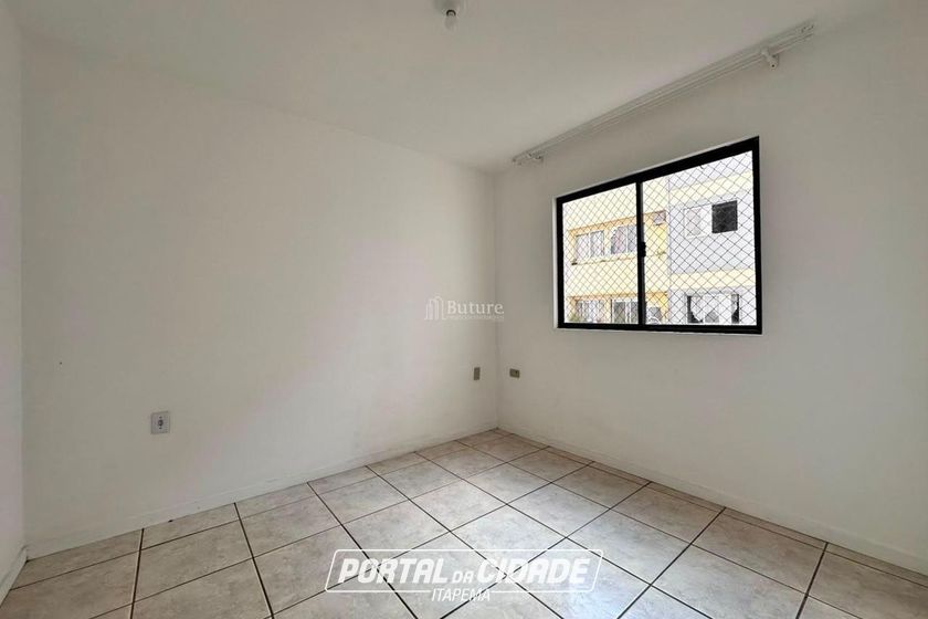 Apartamento &agrave; venda - 93m&sup2; - Centro