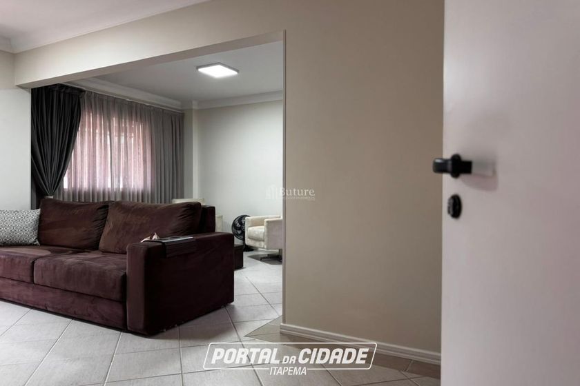 Apartamento &agrave; venda - 151m&sup2; - Centro