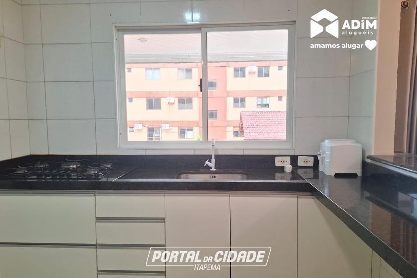 Apartamento para alugar - 111m&sup2; - Meia Praia