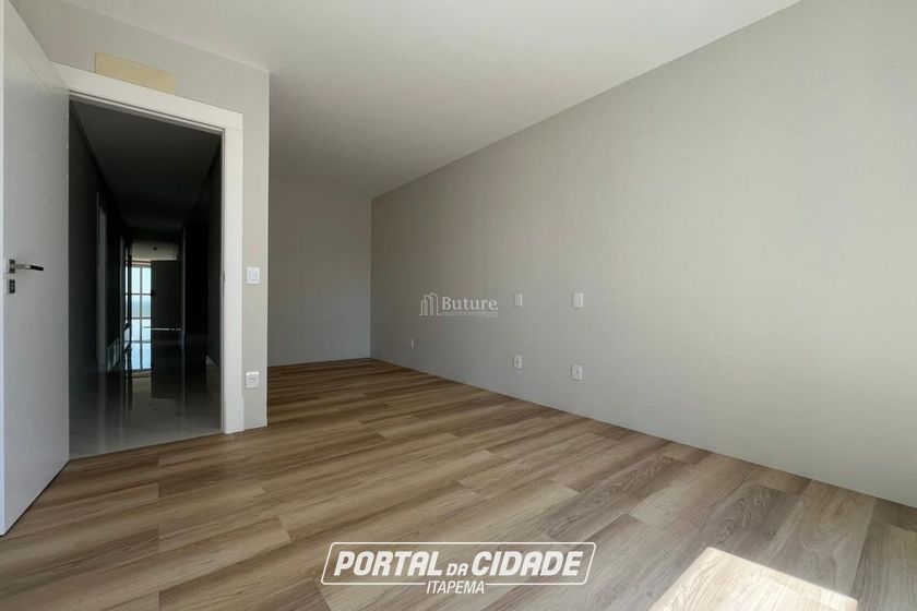 Apartamento &agrave; venda - 151m&sup2; - Pioneiros