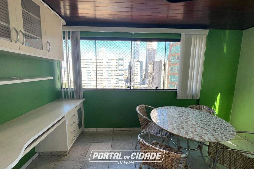 Apartamento para alugar - 228m&sup2; - Centro