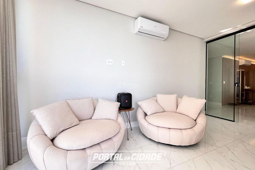 Apartamento &agrave; venda - 185m&sup2; - Meia Praia