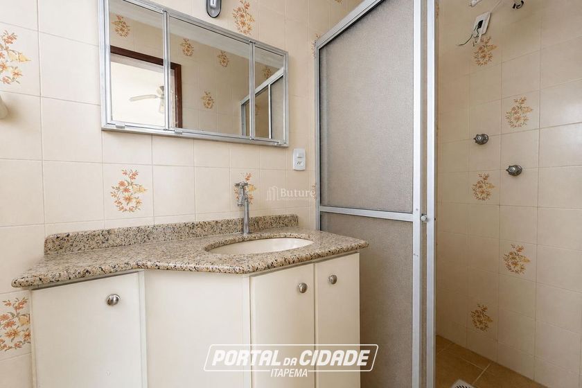 Apartamento &agrave; venda - 130m&sup2; - Centro