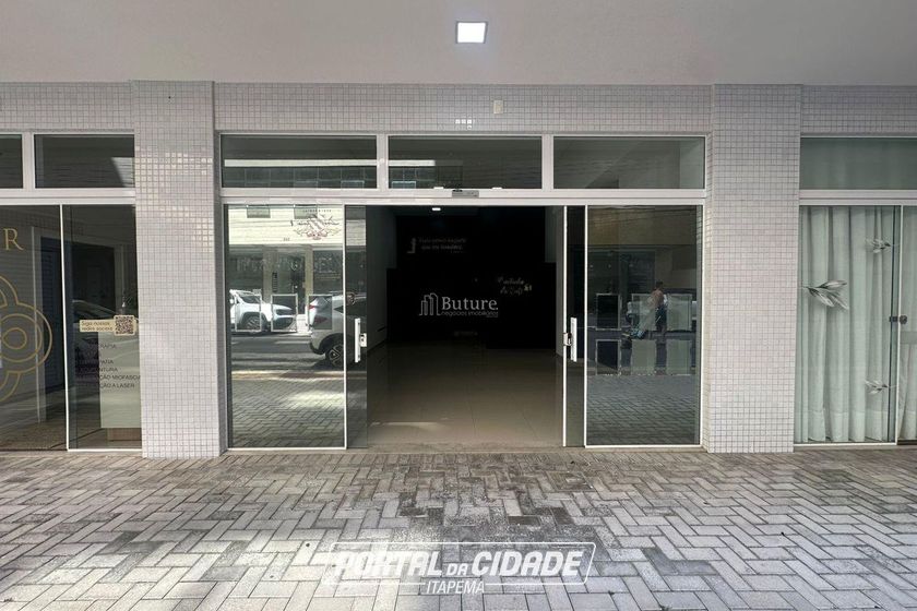 Sala Comercial &agrave; venda - 512m&sup2; - Meia Praia