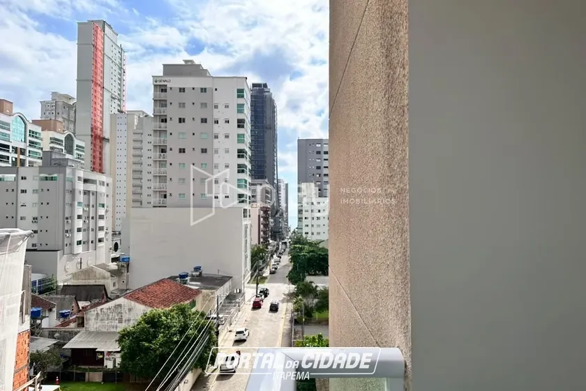 Apartamento &agrave; venda - 86m&sup2; - Meia Praia