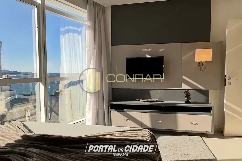 Apartamento &agrave; venda - 229m&sup2; - meia praia