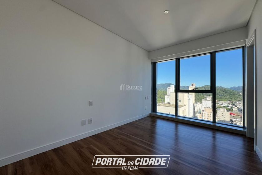 Apartamento &agrave; venda - 171m&sup2; - Centro