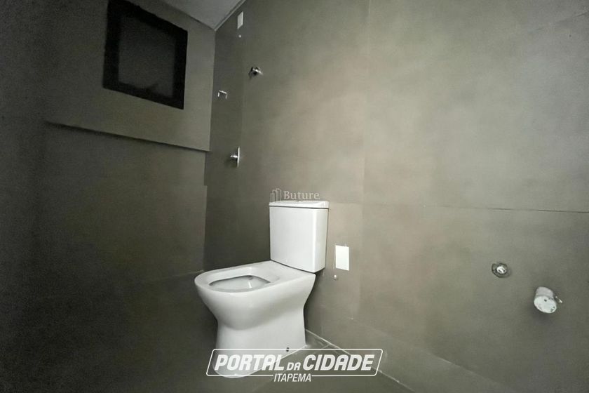 Apartamento &agrave; venda - 200m&sup2; - Meia Praia