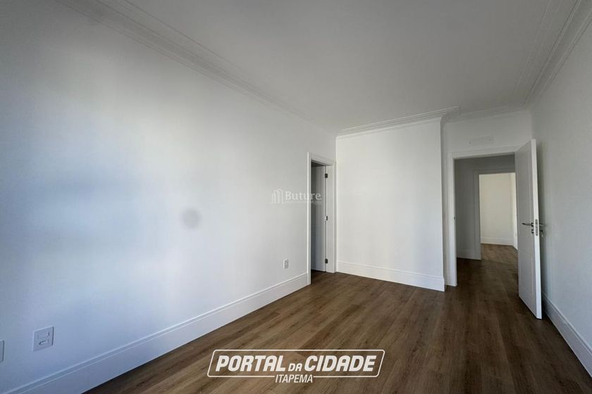 Apartamento &agrave; venda - 210m&sup2; - Centro