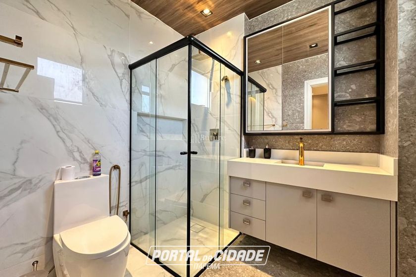 Apartamento &agrave; venda - 138m&sup2; - Centro