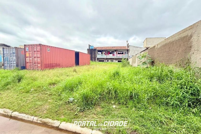 Terreno &agrave; venda - 305m&sup2; - Morretes