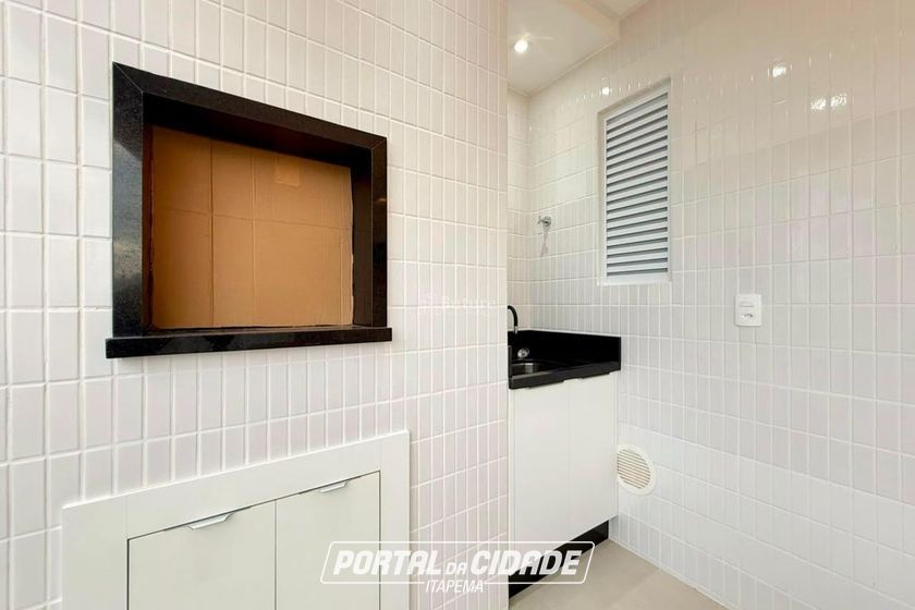 Apartamento &agrave; venda - 129m&sup2; - Meia Praia