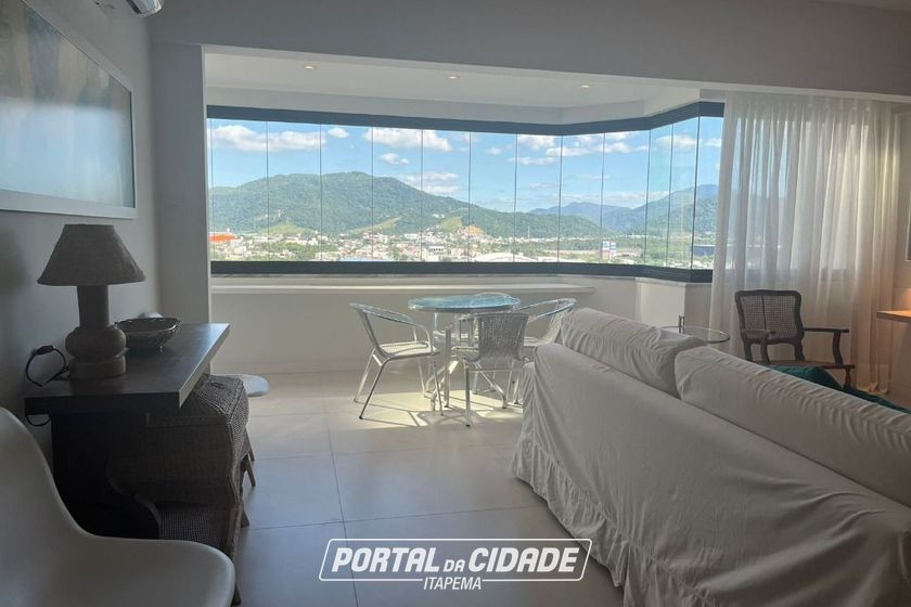 Apartamento para alugar - 125m&sup2; - Centro