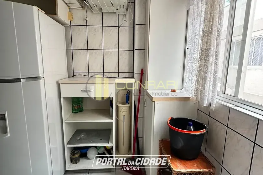 Apartamento para alugar - 70m&sup2; - Meia Praia