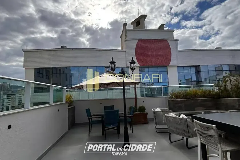 Apartamento &agrave; venda - 258m&sup2; - meia praia