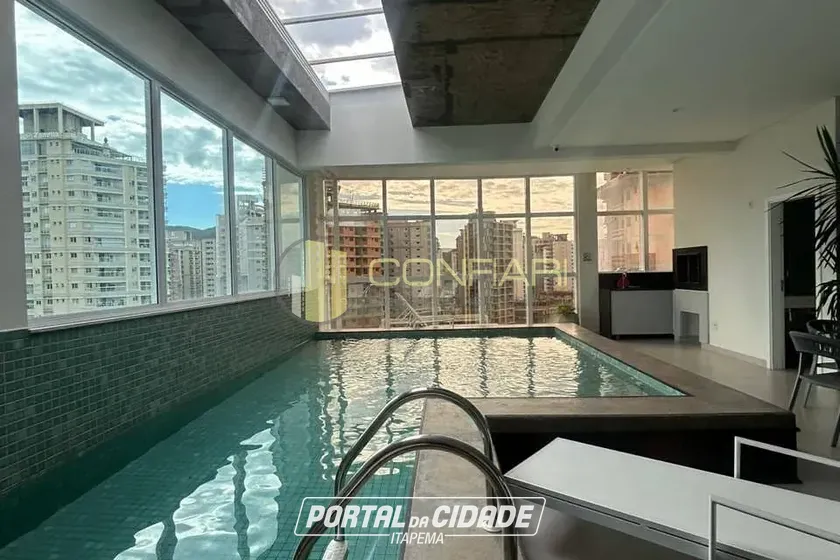 Apartamento para alugar - 132m&sup2; - Meia praia