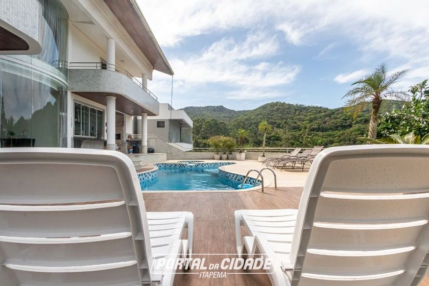 Casa para alugar - 900m&sup2; - Aririb&aacute;