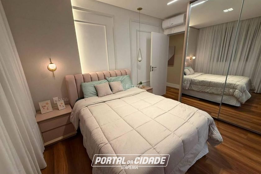 Apartamento &agrave; venda - Meia Praia