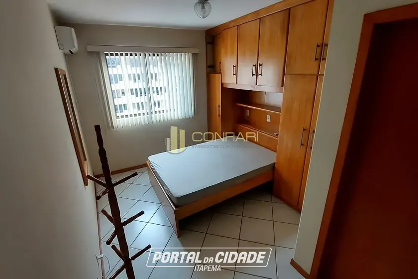 Apartamento para alugar - 163m&sup2; - meia praia