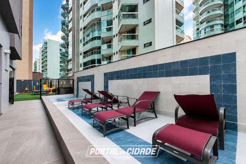 Apartamento &agrave; venda - 127m&sup2; - Meia Praia