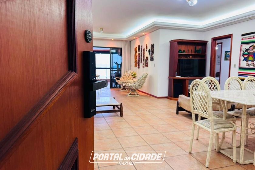 Apartamento &agrave; venda - 112m&sup2; - Centro