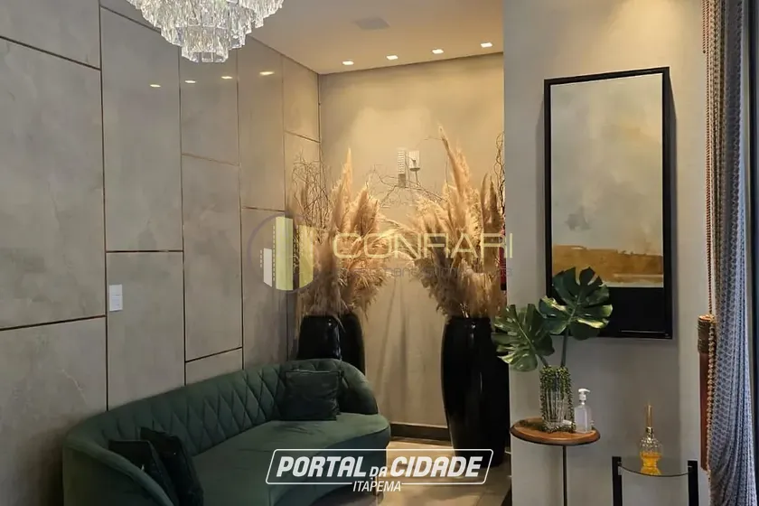 Apartamento &agrave; venda - 130m&sup2; - Meia Praia