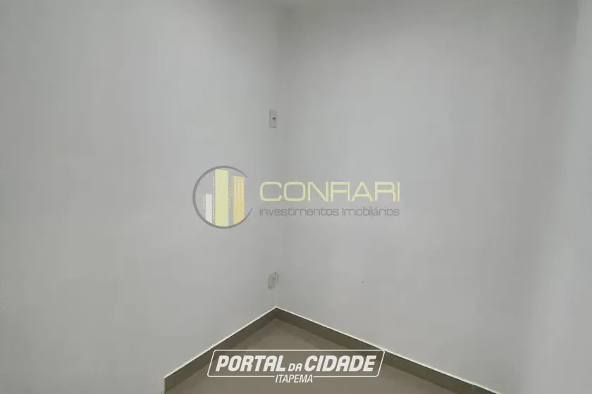 Sala Comercial &agrave; venda - 160m&sup2; - Meia Praia