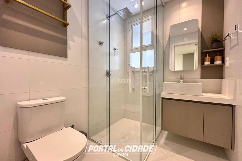 Apartamento &agrave; venda - 129m&sup2; - Meia Praia