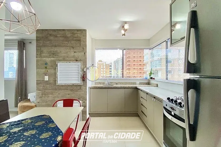 Apartamento &agrave; venda - 157m&sup2; - Meia Praia