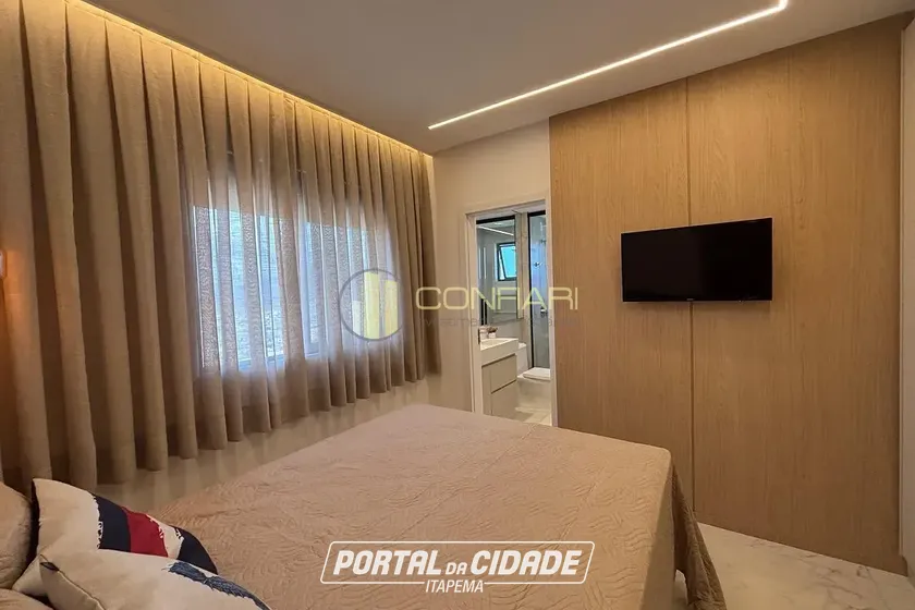 Apartamento &agrave; venda - 112m&sup2; - Meia Praia