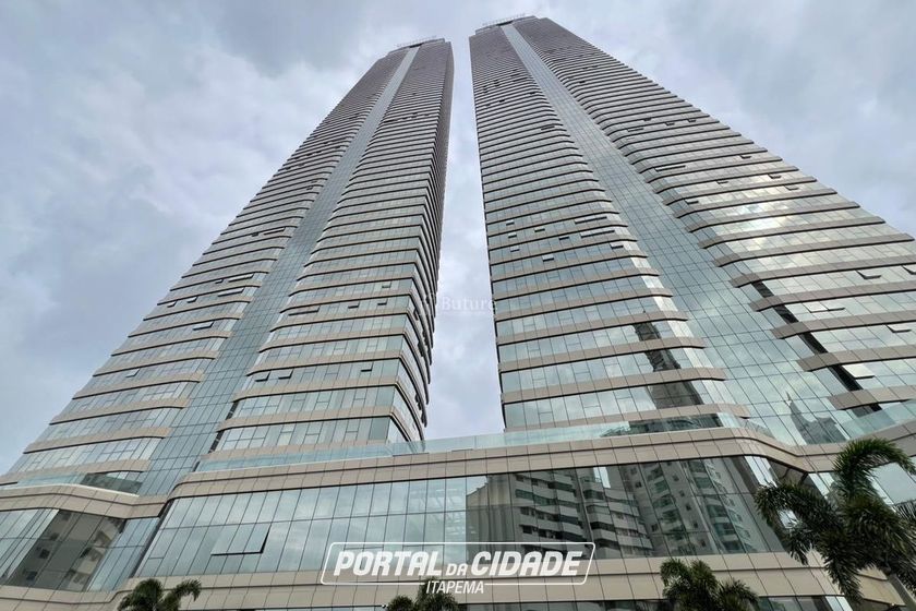 Apartamento &agrave; venda - 530m&sup2; - Barra Sul
