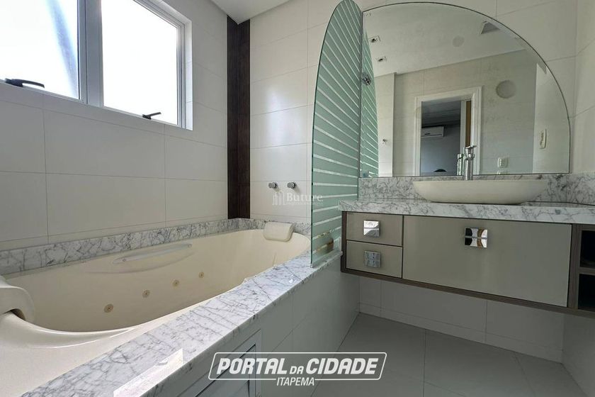 Apartamento &agrave; venda - Meia Praia