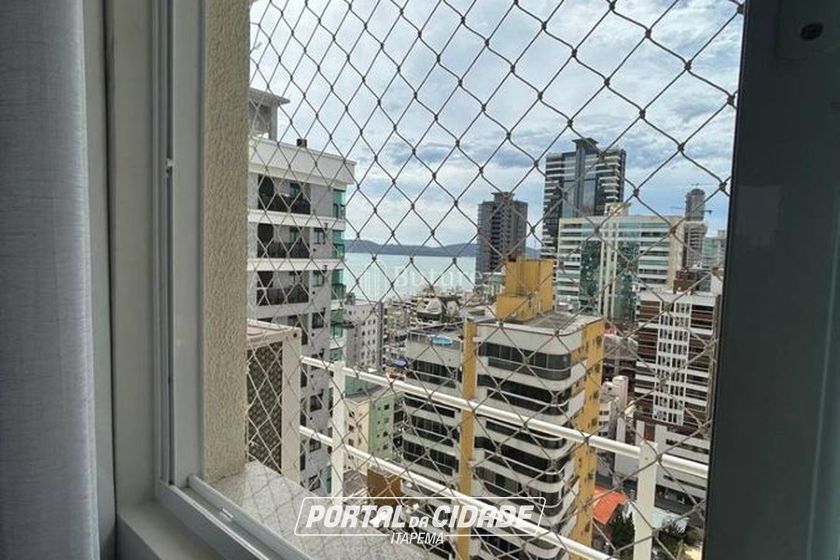 Apartamento &agrave; venda - Meia Praia