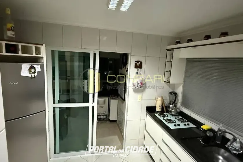 Apartamento &agrave; venda - 134m&sup2; - Meia Praia