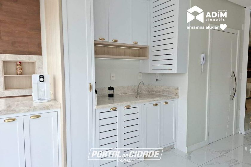 Apartamento para alugar - 93m&sup2; - Meia Praia