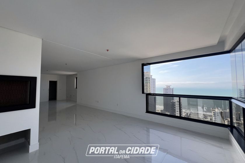 Apartamento &agrave; venda - 206m&sup2; - Meia Praia