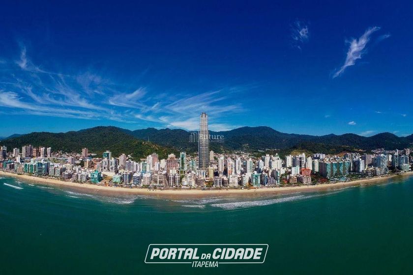 Apartamento &agrave; venda - 245m&sup2; - Centro