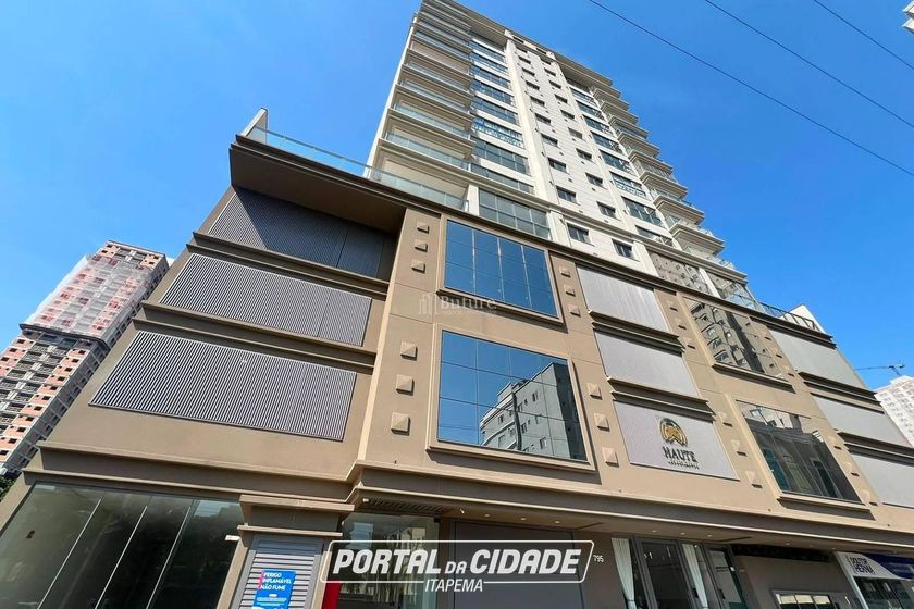 Apartamento &agrave; venda - Meia Praia