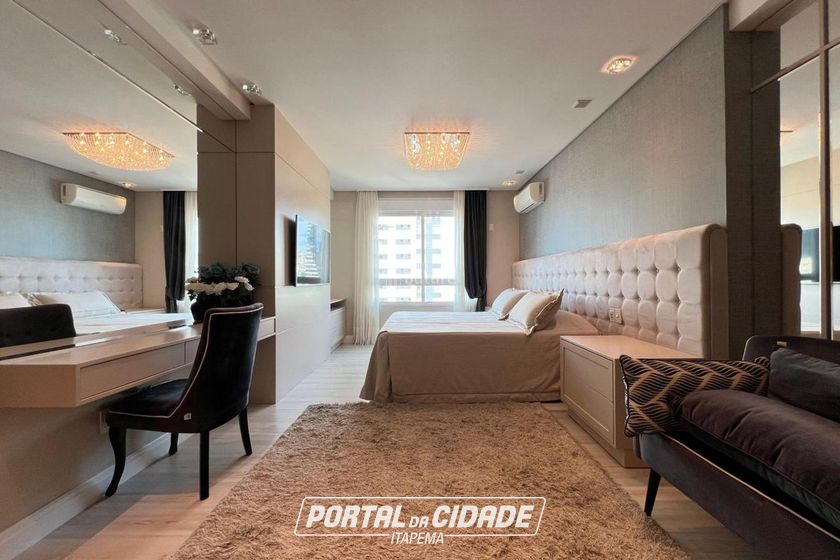 Apartamento &agrave; venda - 273m&sup2; - Meia Praia
