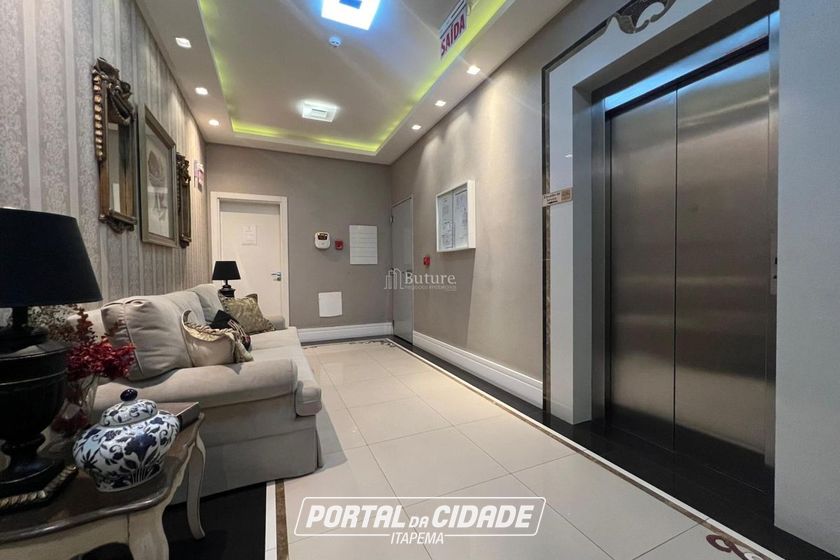 Apartamento &agrave; venda - 185m&sup2; - Meia Praia