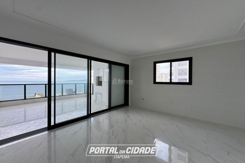 Apartamento &agrave; venda - 210m&sup2; - Centro