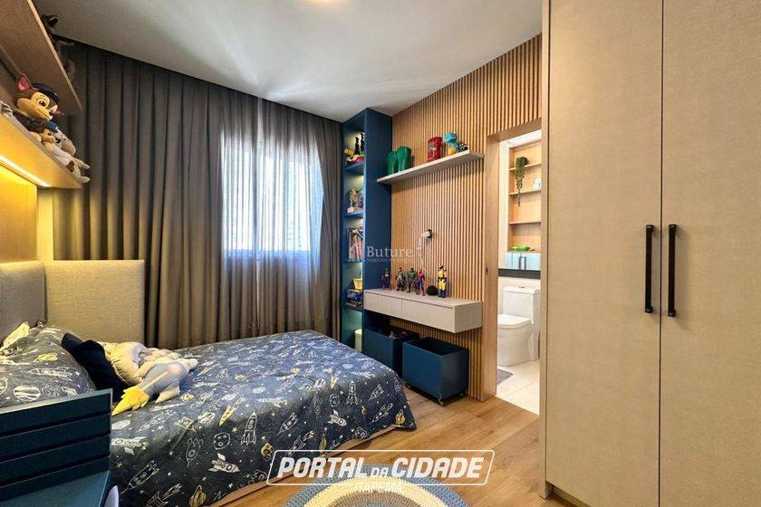 Apartamento &agrave; venda - 160m&sup2; - Centro