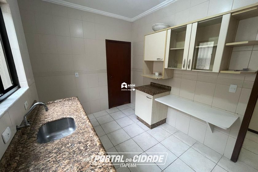 Apartamento para alugar - 150m&sup2; - Centro