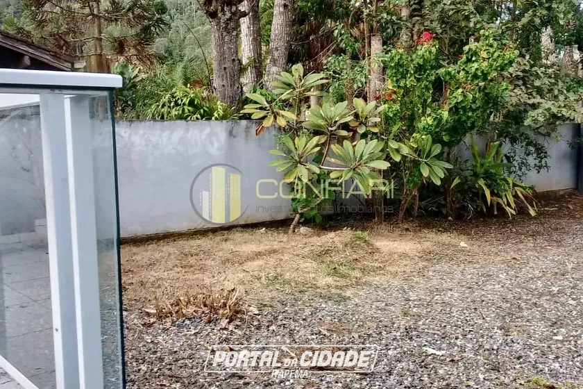 Ch&aacute;cara &agrave; venda - 130m&sup2; - Moura