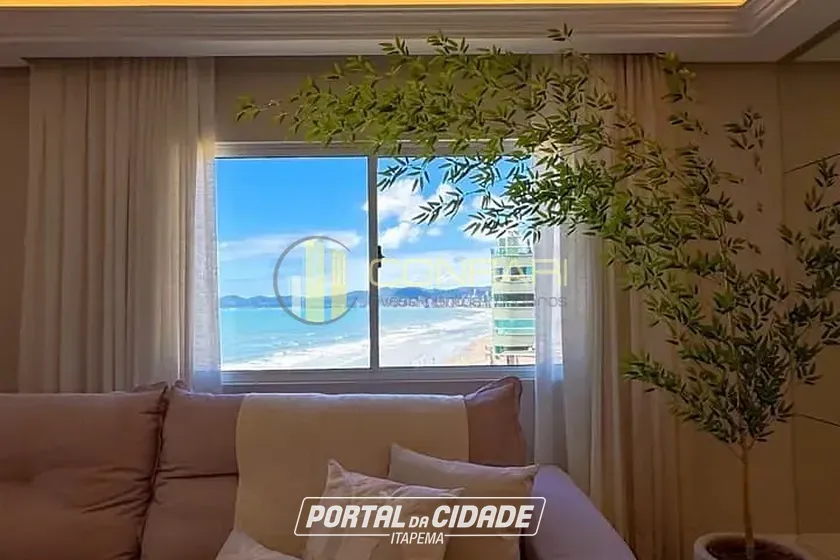 Apartamento &agrave; venda - 129m&sup2; - Meia Praia