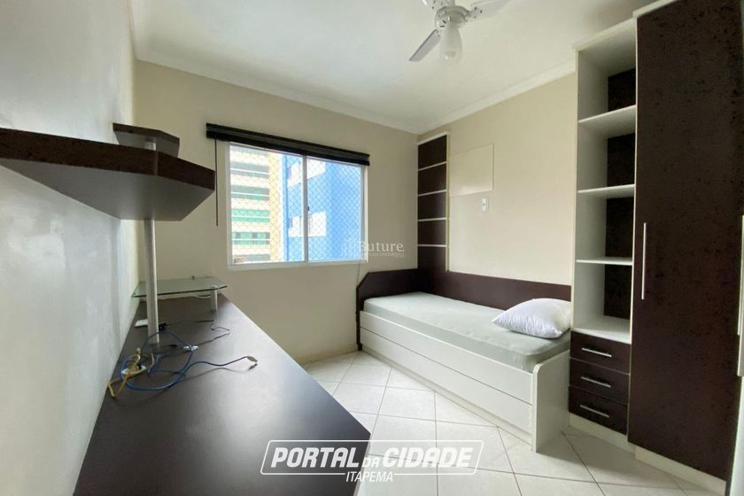 Apartamento &agrave; venda - 139m&sup2; - Meia Praia
