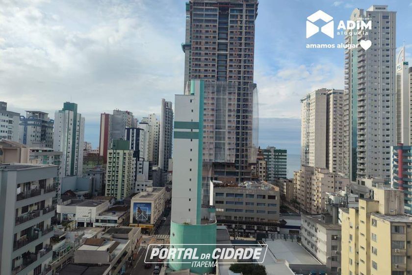 Apartamento para alugar - 130m&sup2; - Centro