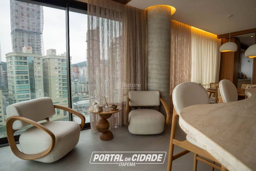 Apartamento &agrave; venda - 335m&sup2; - Centro