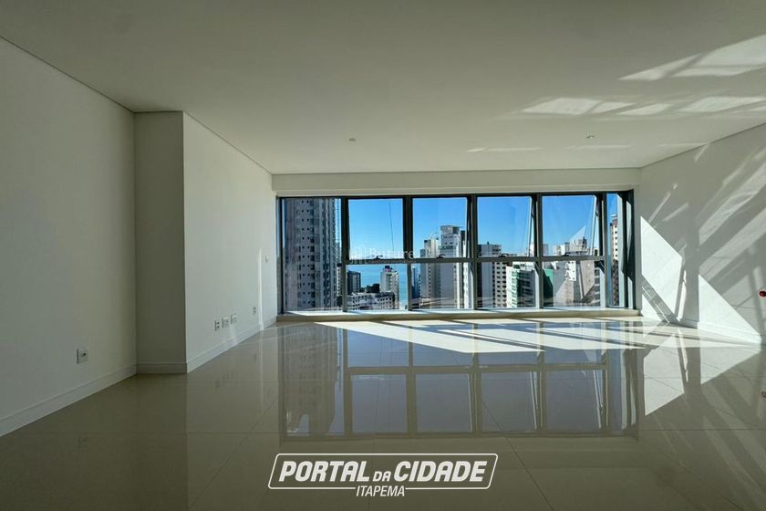 Apartamento &agrave; venda - 171m&sup2; - Centro