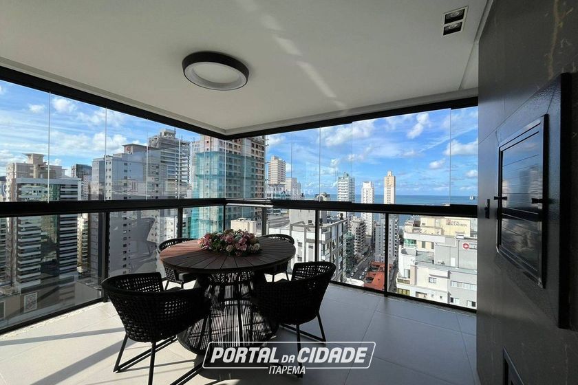 Apartamento &agrave; venda - Meia Praia